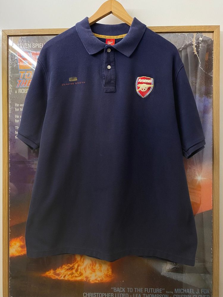 2000s Arsenal FC Emirates Stadium Merch Polo Shirt obraz 1