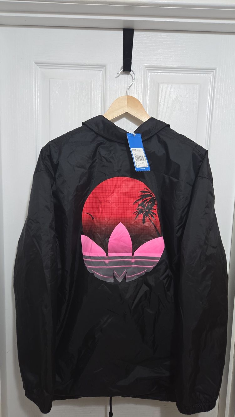 Immagine di Adidas Black Jacket With Pink Logo Mens Medium 2