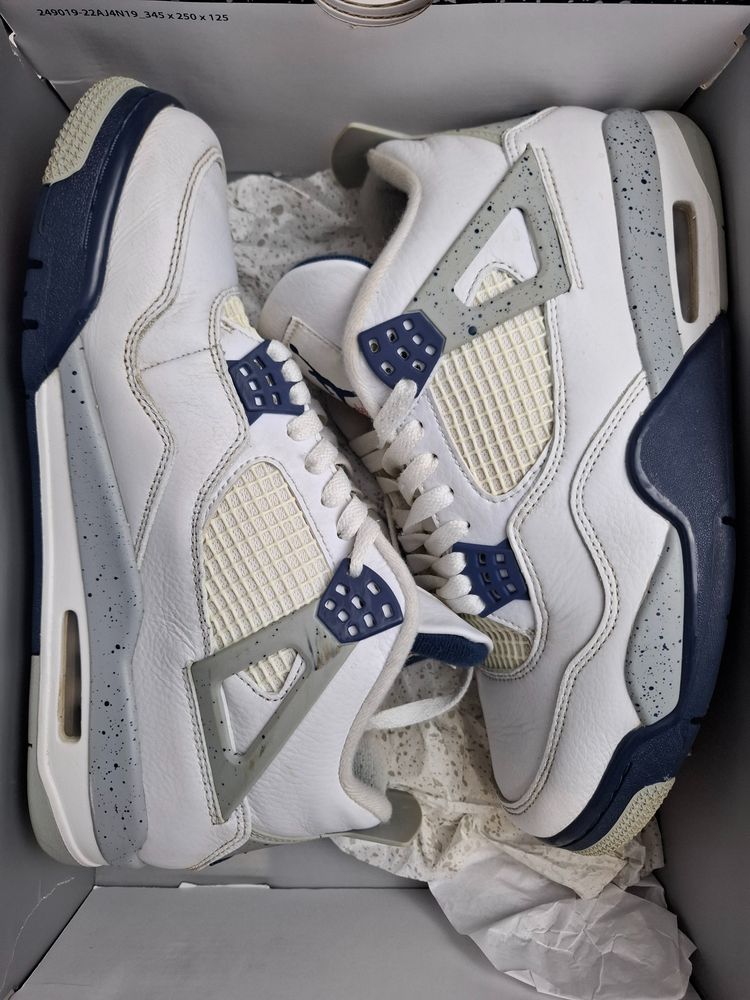 Nike Jordan Jordan 4 midnight navy uk 8.5  (worn og box) product image