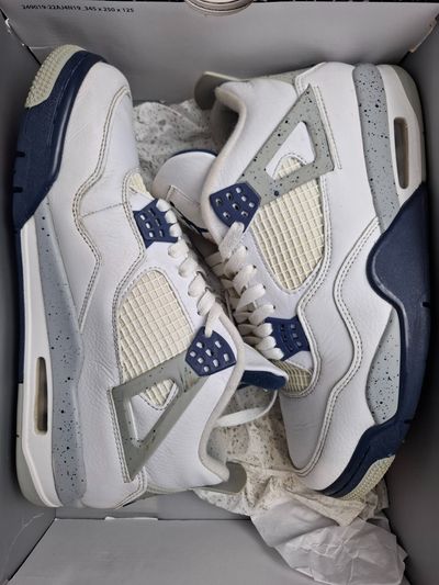 Jordan 4 midnight navy uk 8.5 (worn og box)