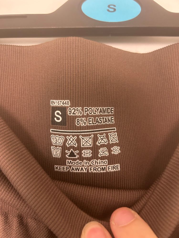 Brown Zip-Up Jacket And Brown Leggings Set 6