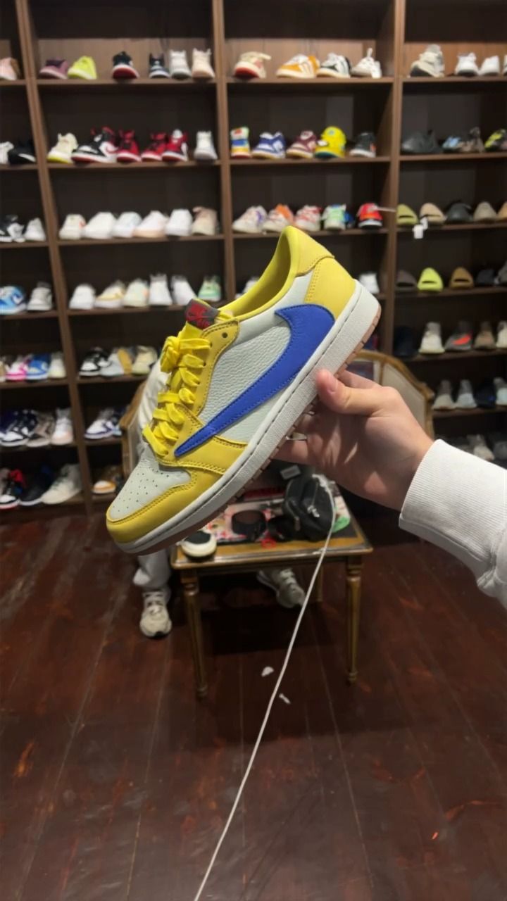 Travis Scott Jordan 1 Travis Scott Canary  product image