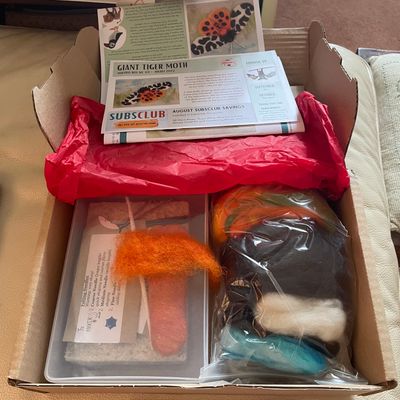 Makerss Box Giant Tiger Moth Felting Kit