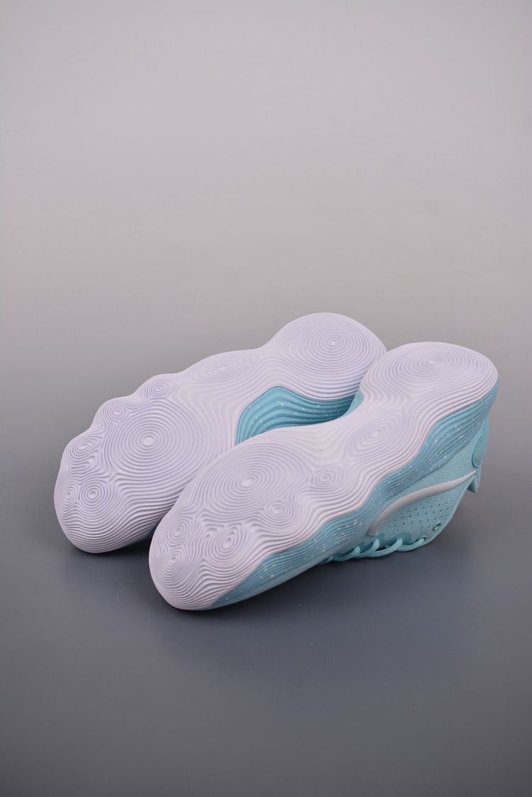 Sneakers image 5