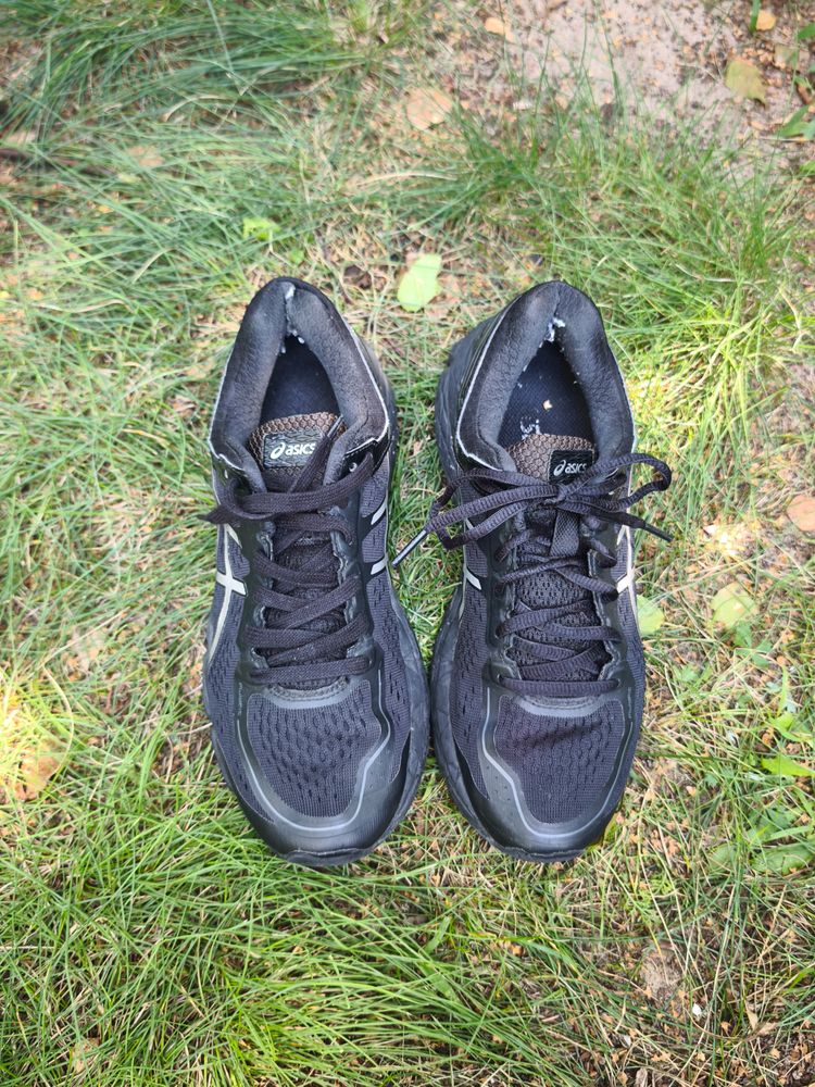 Asics Black Running Shoes image 8