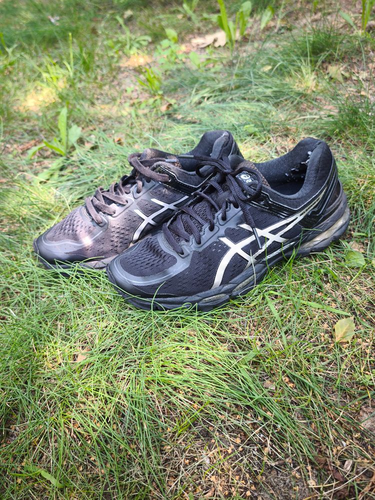 Asics Black Running Shoes image 4