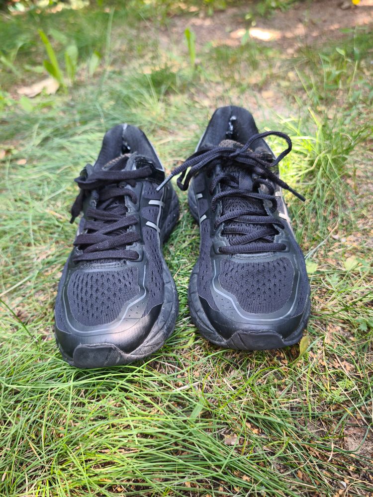 Asics Black Running Shoes image 5