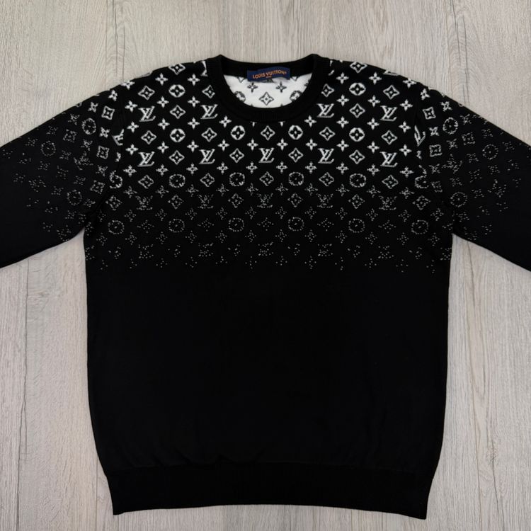 Louis Vuitton Men’s Black Gradient Crewneck Jumper - XL image 3