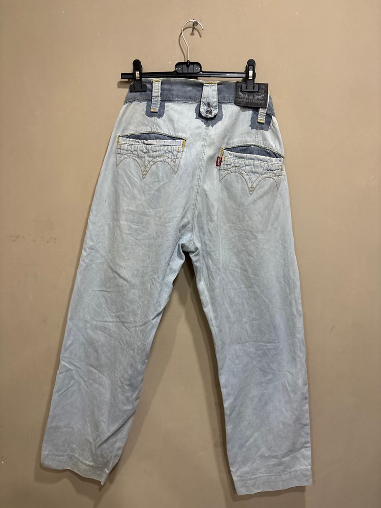 Levi'S Light Blue Denim Jeans 501 30x34  3