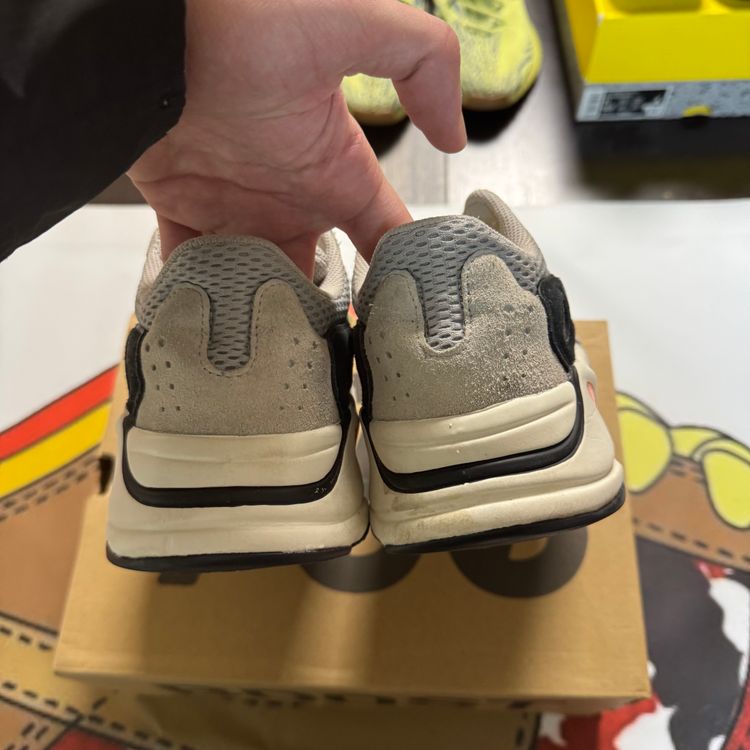 Adidas Yeezy Boost 700 Wave Runner 42 3
