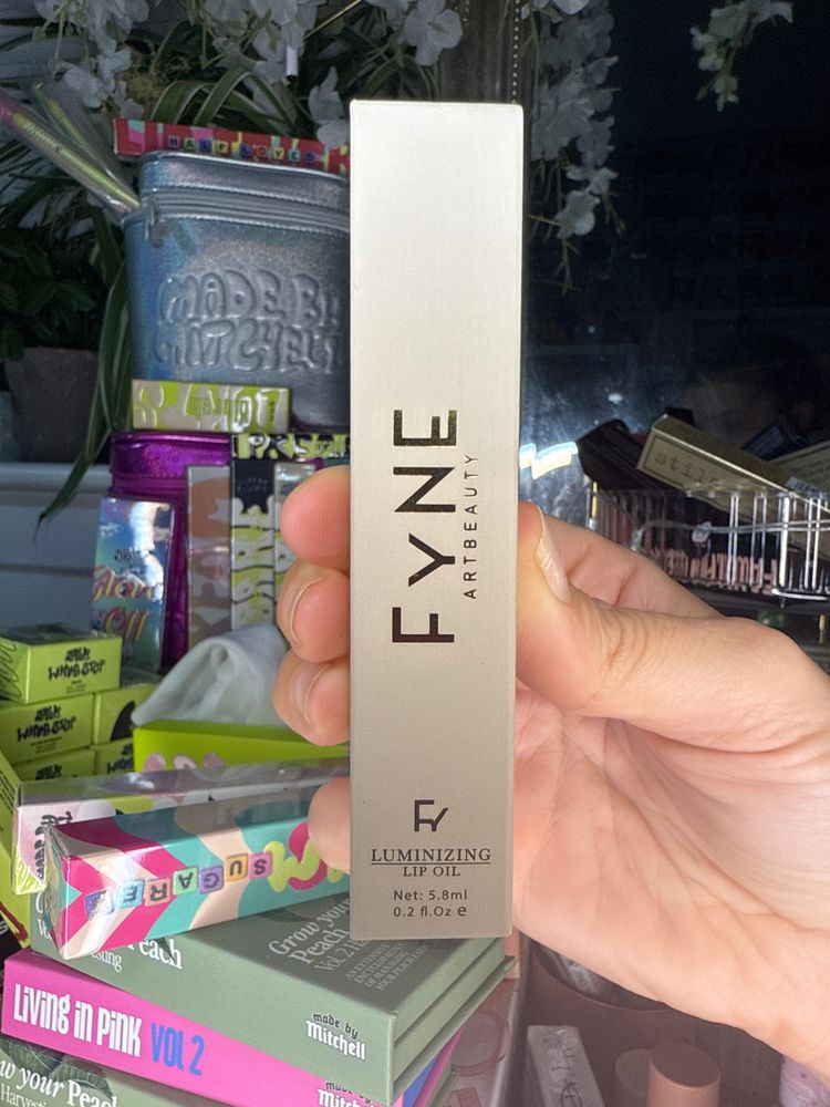 Fyne Artbeauty Luminizing Lip Oil