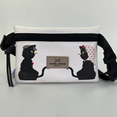 Riñonera SAN ISIDRO, gatos cinta negro.DaOTACRI003
