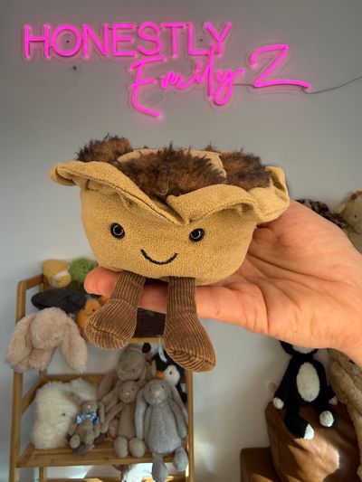 Amusable mince pie jellycat