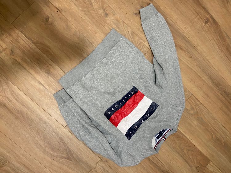 Tommy Hilfiger Grey Sweatshirt