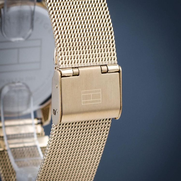 Tommy Hilfiger Women’s Watch Stainless Steel Gold Mesh Strap With Gold Dial 1782302 10