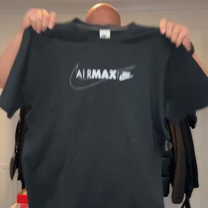 Nike Nike Graphic T-Shirt - L - Brand New imagen del producto
