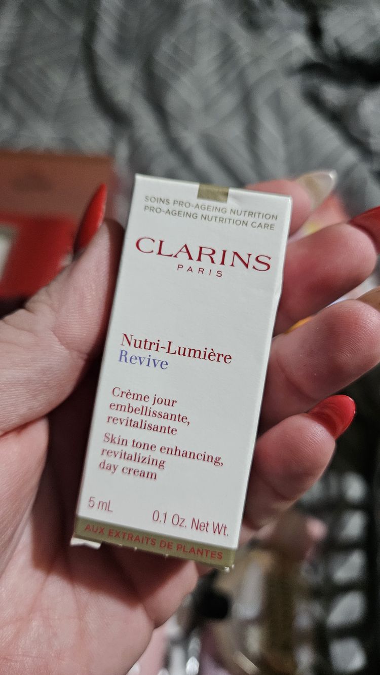 Clarins Clarins Nutri-Lumière Revive Day Cream product image