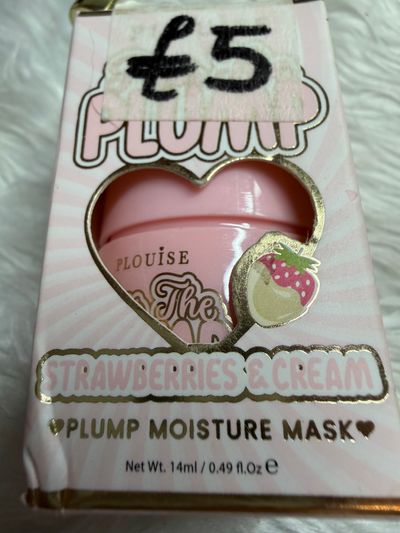 Plouise Strawberries & Cream Plump Moisture Mask