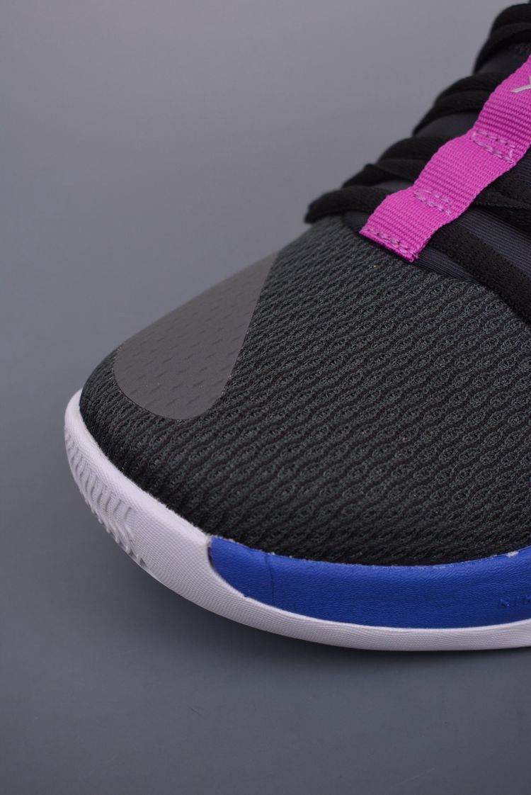 Athletic running shoes image 5