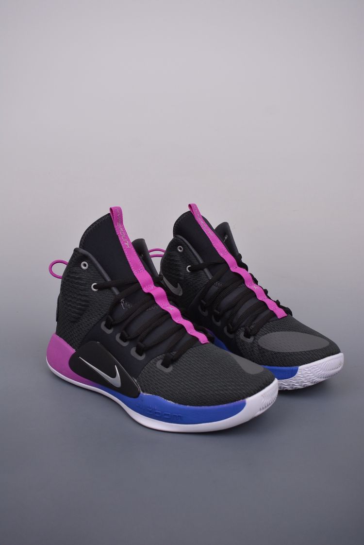 Athletic running shoes image 2