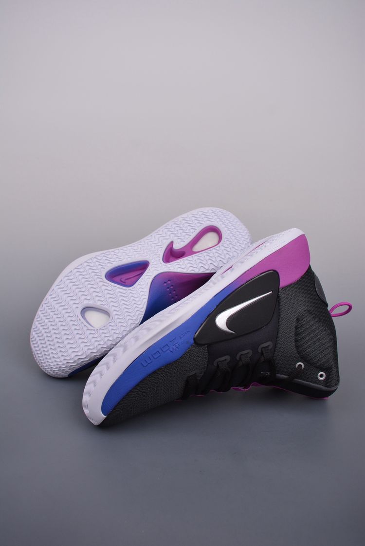 Athletic running shoes image 3