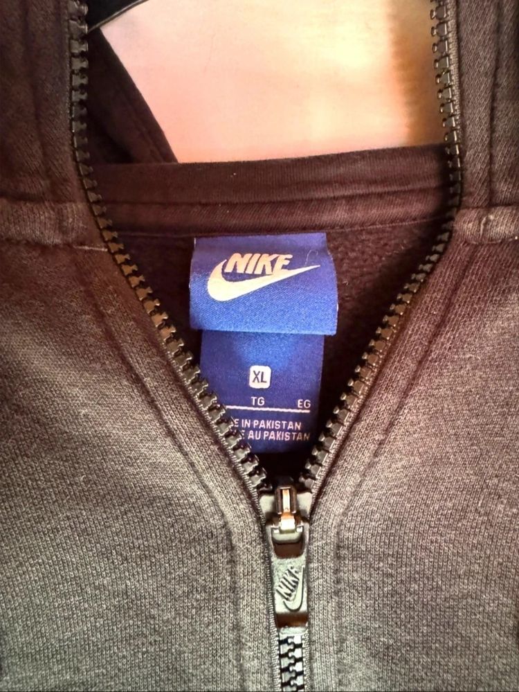 Nike Black Zip-Up Hoodie 2