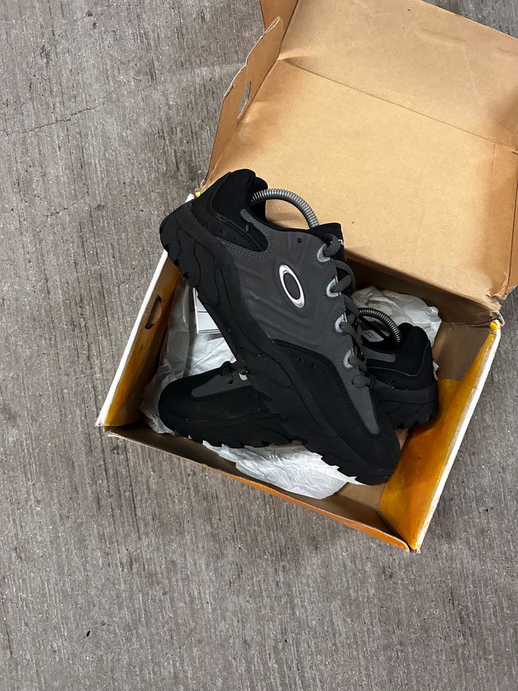 Oakley radar lock mtb shoe 4
