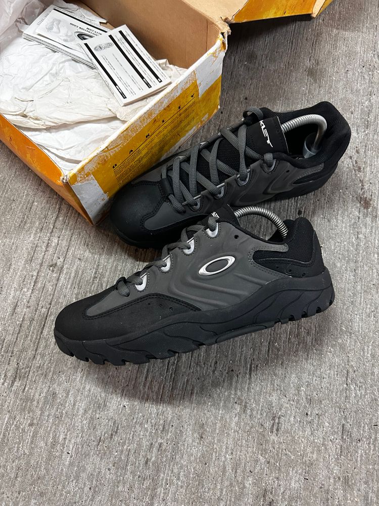 Oakley radar lock mtb shoe 7