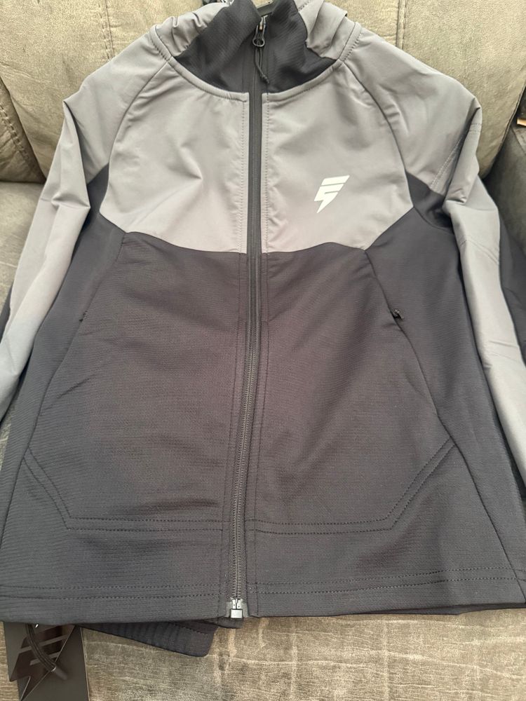Kids elude tracksuit grey y8-9