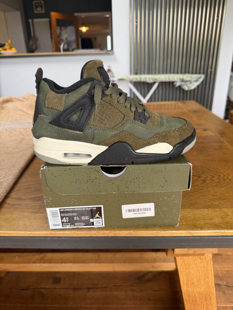 Jordan 4 Retro Olive Green Sneakers
