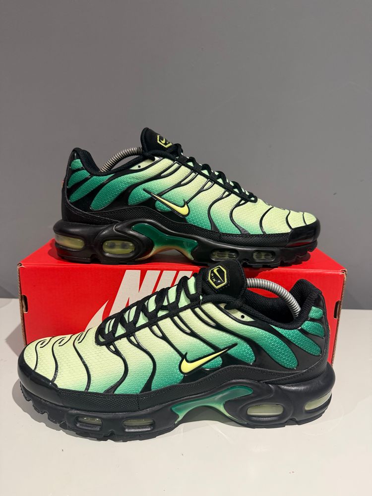 Nike Air Max Plus Vapor Green Malachite Black Light Lemon Twist – UK 8.5 image 1