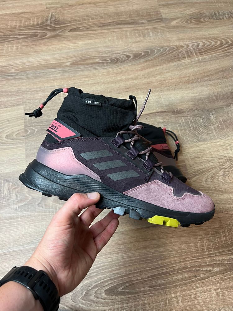 Purple Adidas Terrex Hikster Mid COLD.RDY UK9 image 1