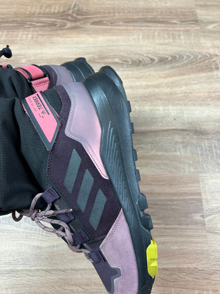 Purple Adidas Terrex Hikster Mid COLD.RDY UK9 image 8