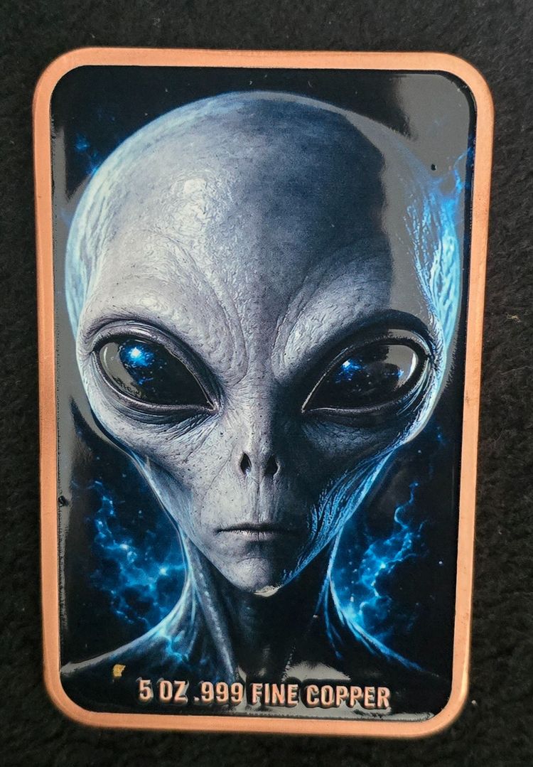 5oz copper 'Its Me' Alien Design