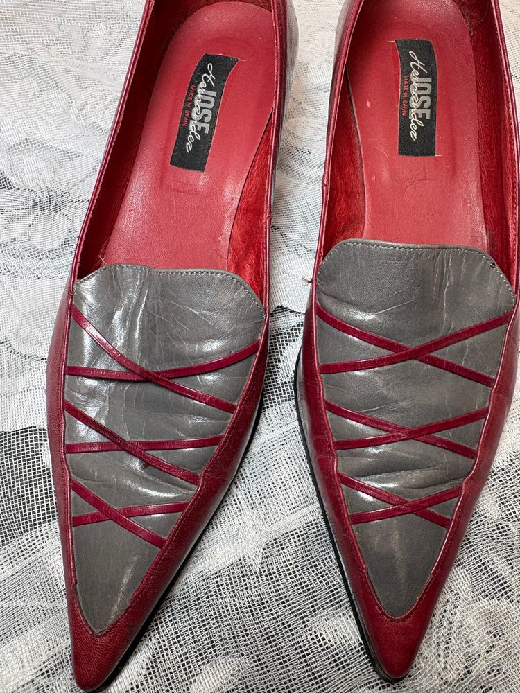 Vintage 80s/90s Leather Pointy Toe kitten Heels 6