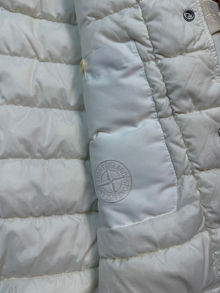 Stone Island Tank Shield Ghost Piece Featuring Multi Layer Fusion Technology image 6