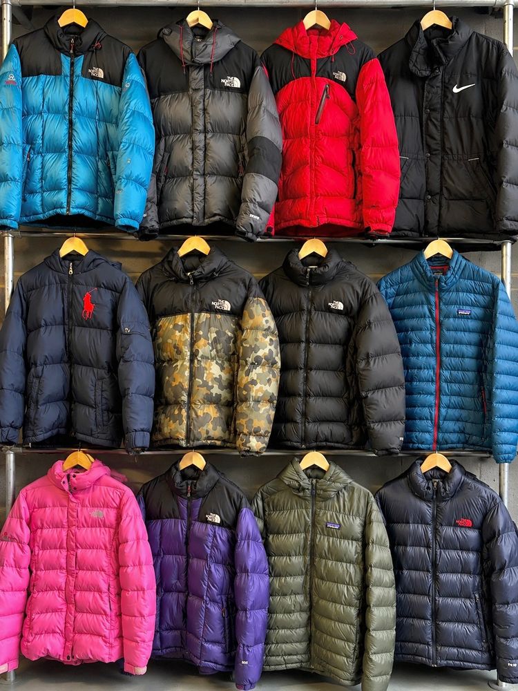 Immagine di Branded Puffer Coats 2