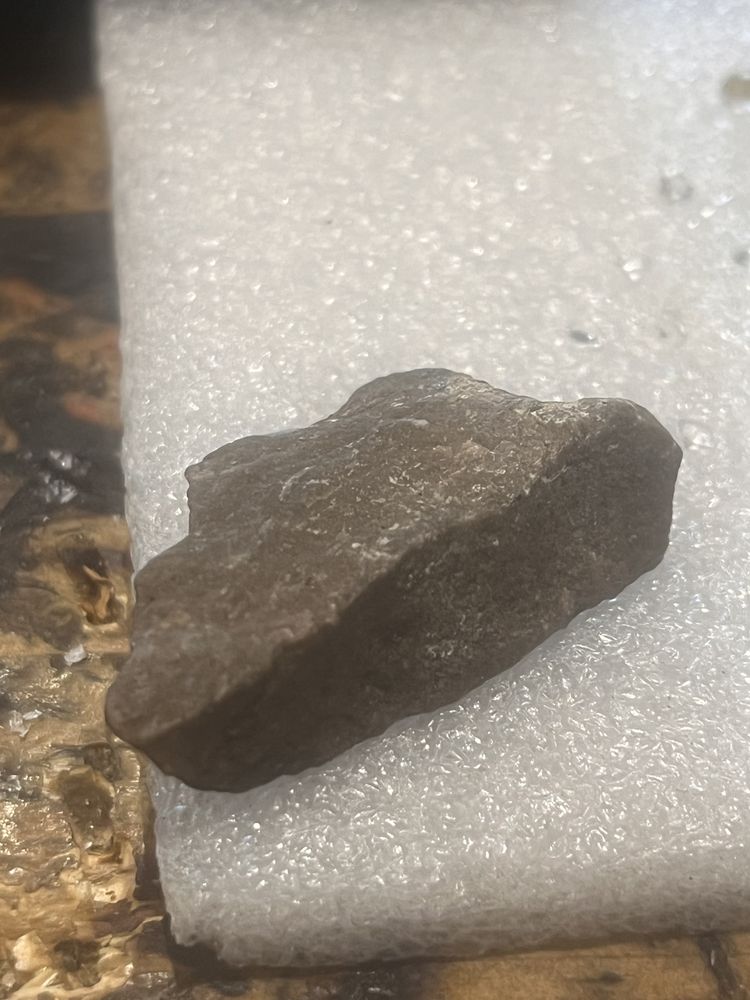 1 pc(s) Martian Rock (unknown) - 5.36 grams -miracle shelf like shape