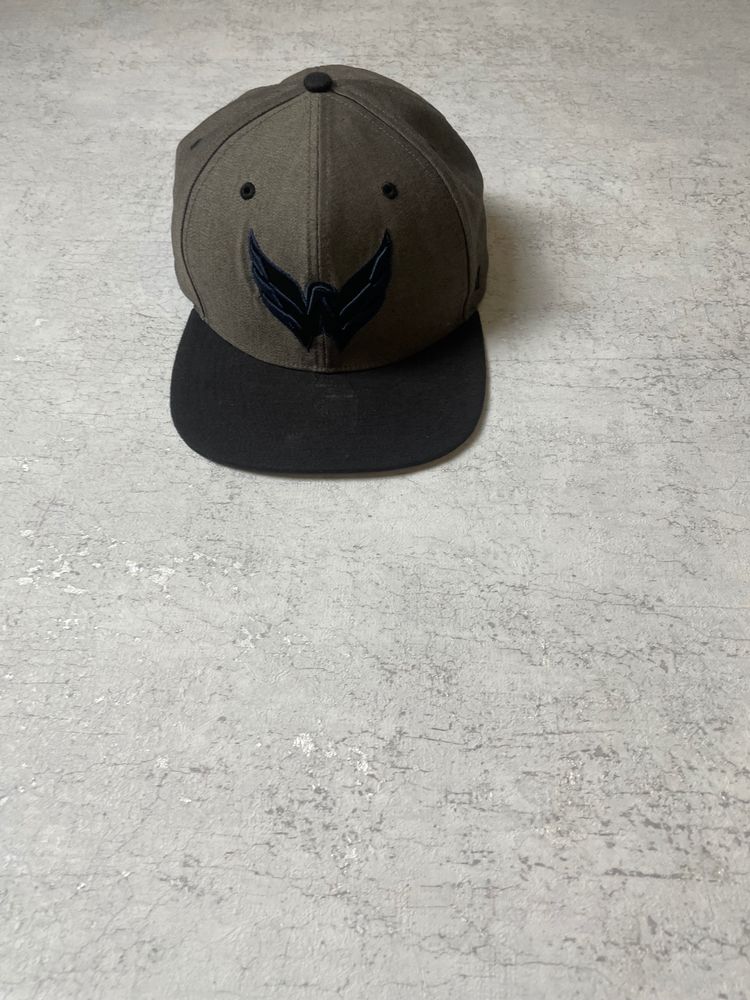 MLB Two-Tone Baseball Cap With Black Emblem product image
