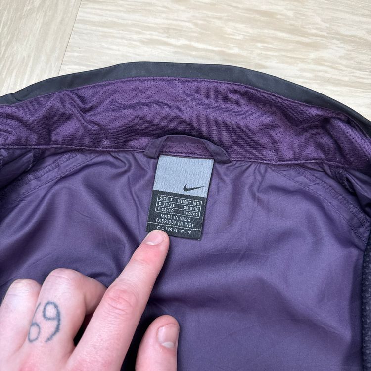 Immagine di Nike 2000's technical butterfly hidden pocket track jacket (S) 11