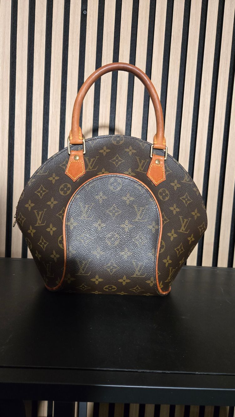 B50 Louis Vuitton Ellipse PM Monogram