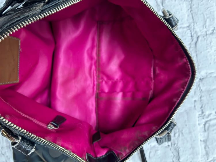 Immagine di Coach Black Tote Bag With Circular Pattern And Pink Interior 4