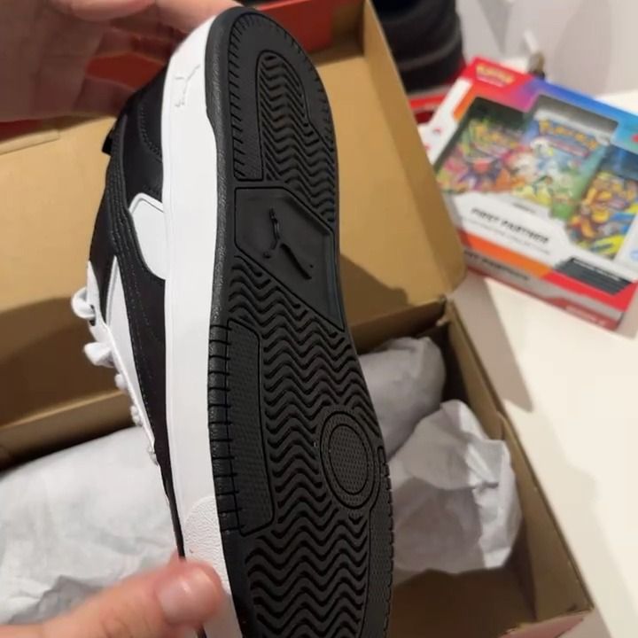 Schuh SHOE AS SEEN ON SCREEN
 product image