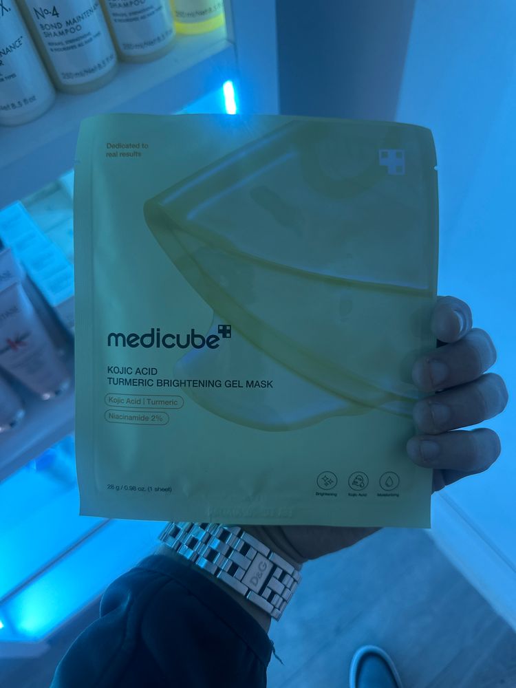 Medicube Kojic Acid Turmeric Brightening Gel Mask image 1