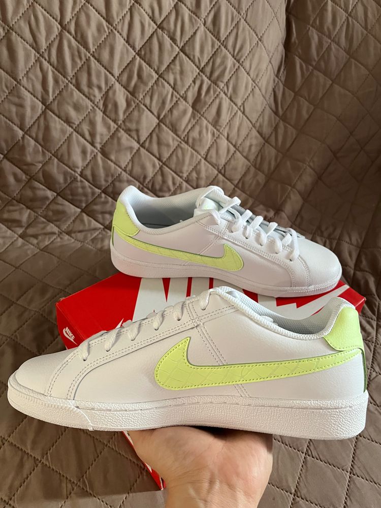 Nike Nike White Sneakers With Yellow Swoosh product image
