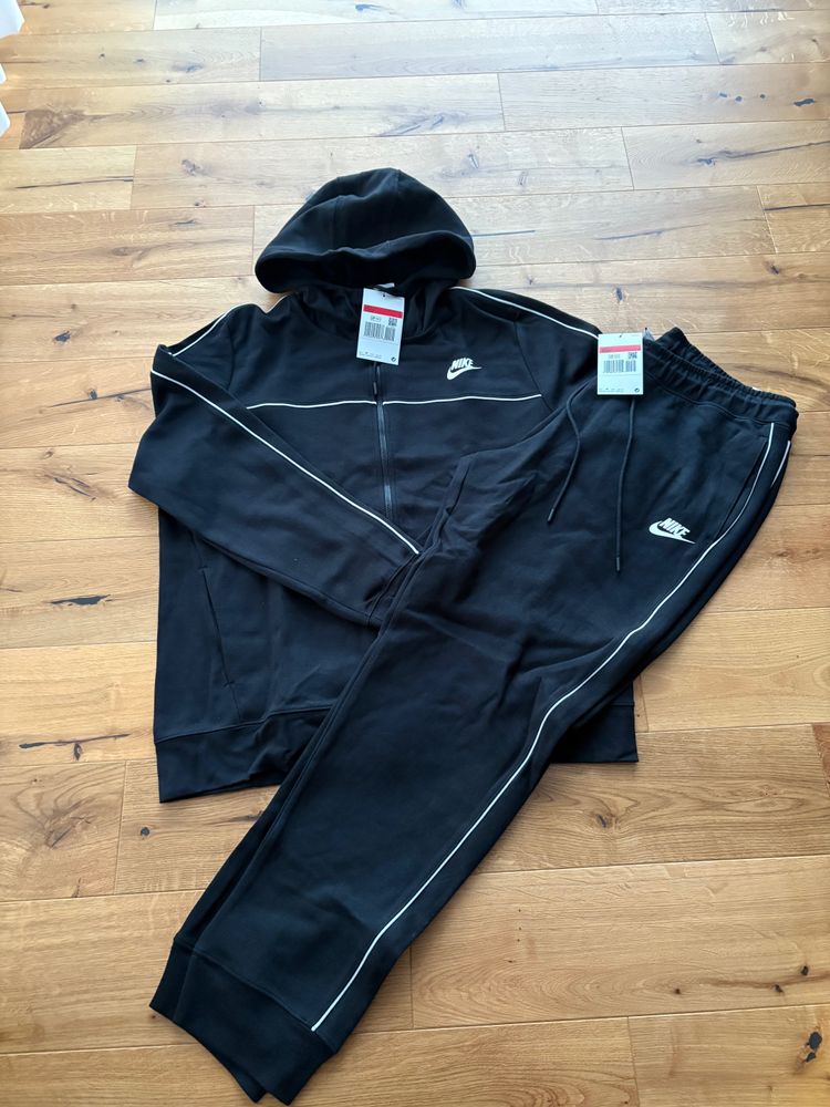 Nike Nike Women'S Black Hoodie And Joggers Set size L product image
