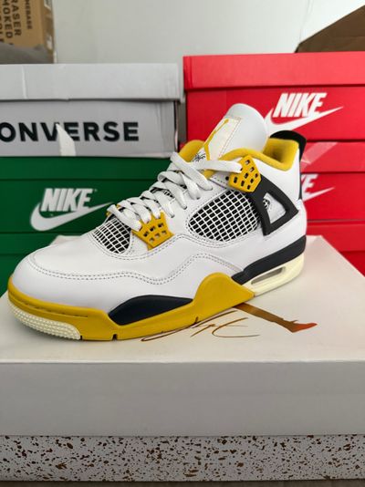 Nike Air Jordan 4 “Vivid Sulphur”