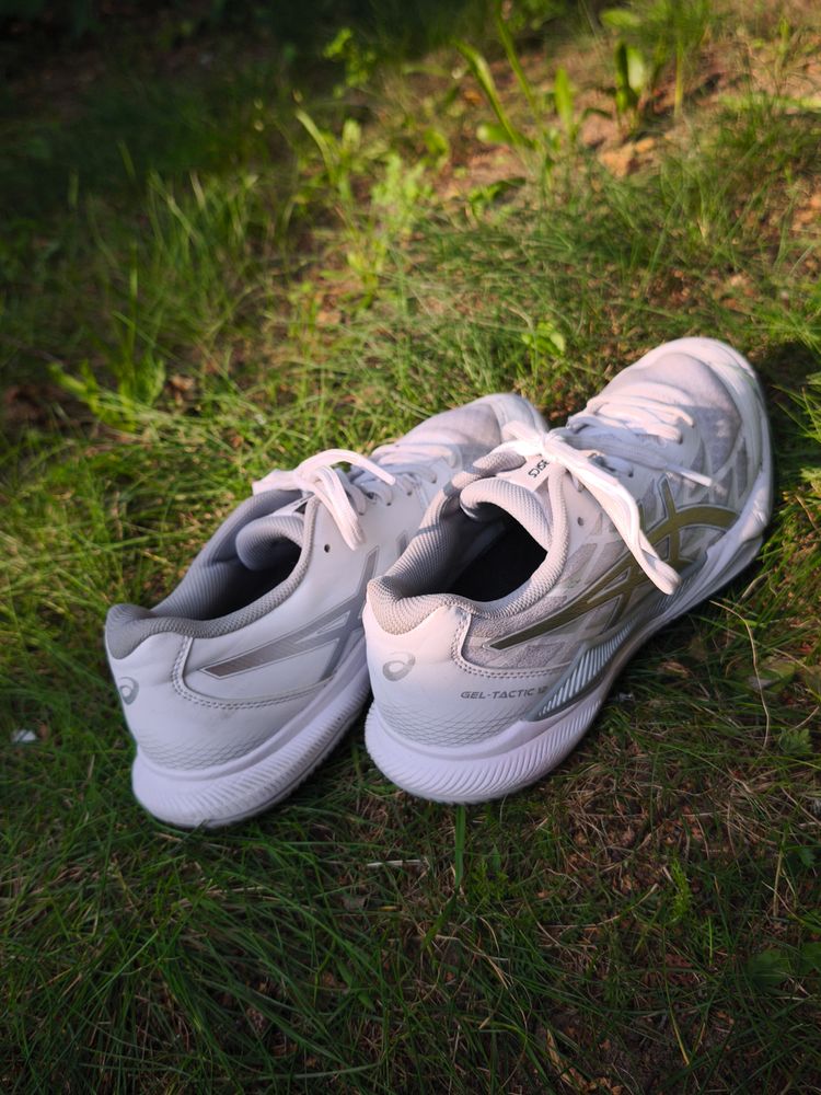 Asics White Running Shoes image 3