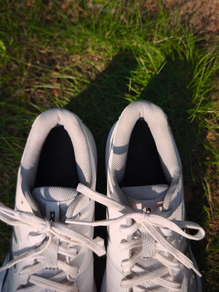 Asics White Running Shoes image 8