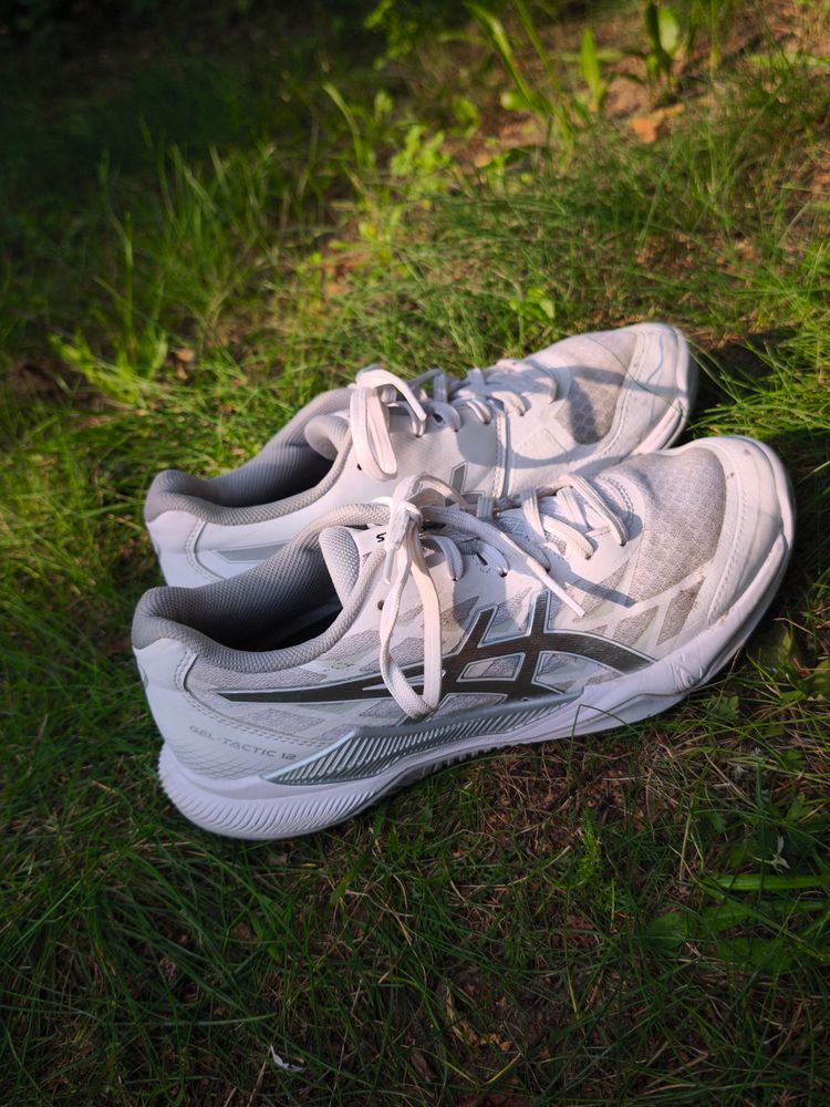 Asics White Running Shoes image 2